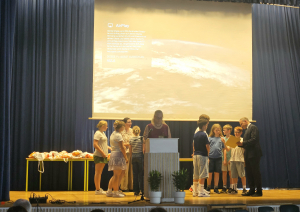 Gruppenfoto auf der Bühne